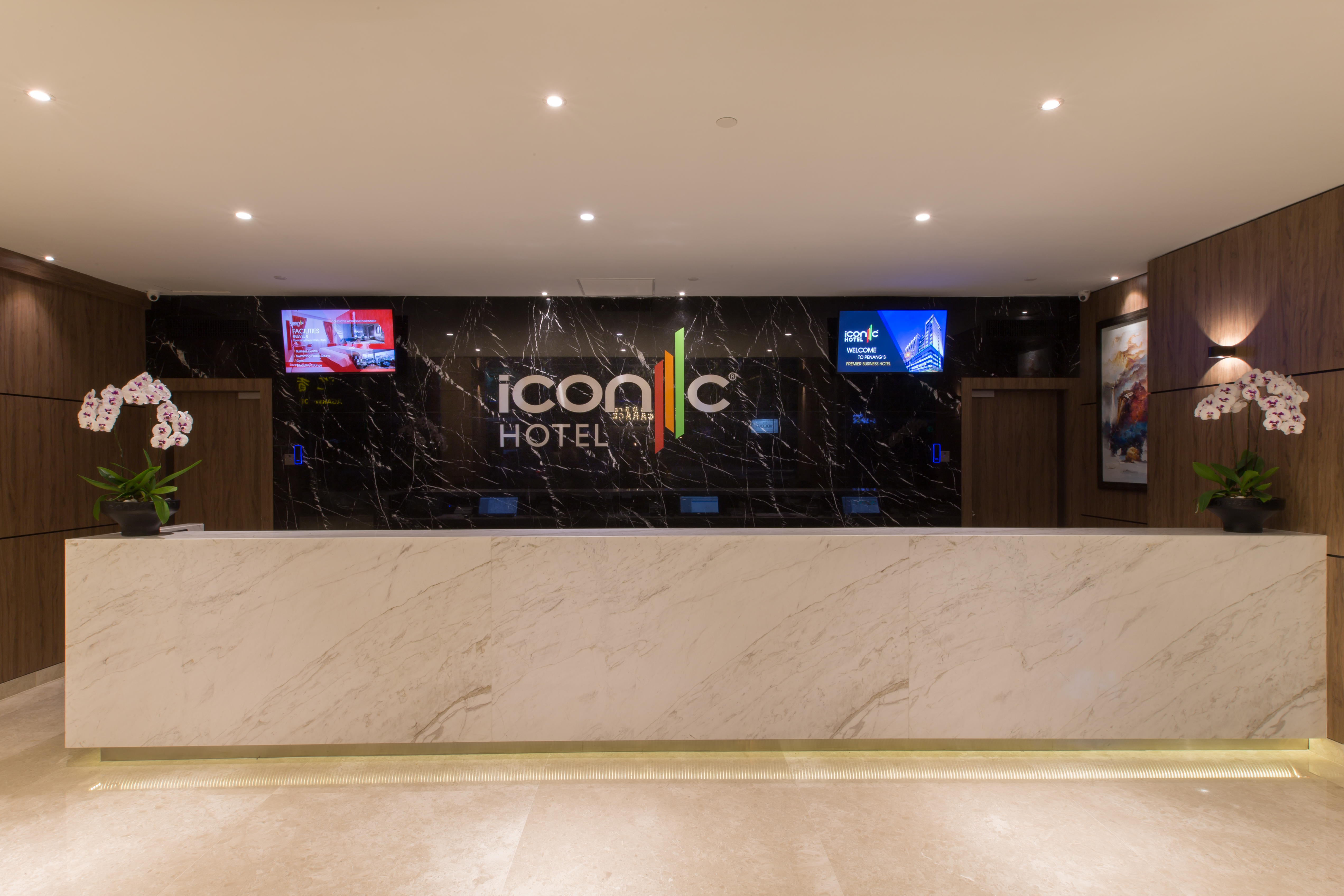 Iconic Hotel