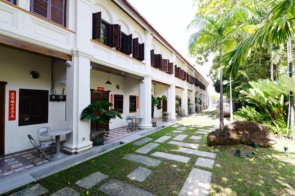 Muntri Grove Hotel