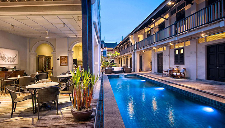 Noordin Mews