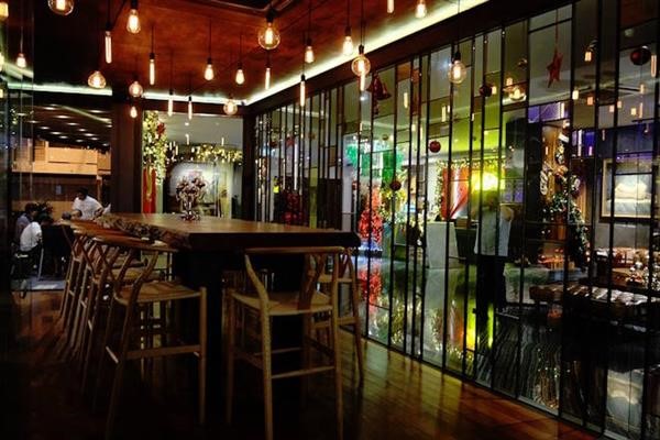 La Vie Restaurant