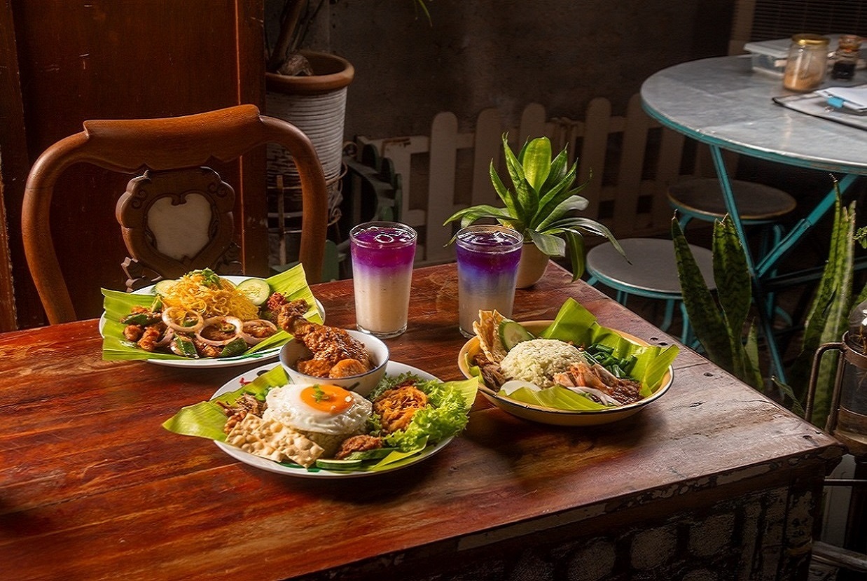 UNIQUE DINING EXPERIENCE